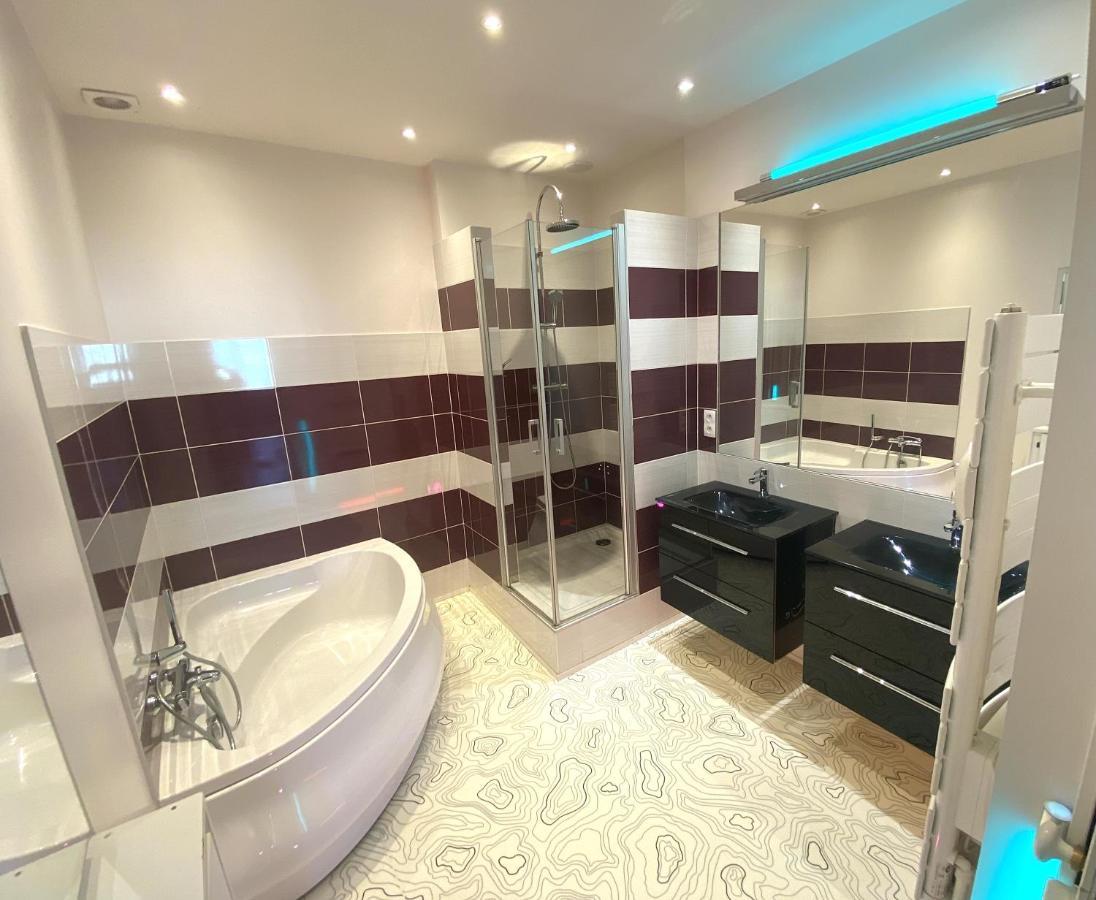 Floydroom'S Pau Chambre Hotes Dans Appartement Partage Proche Chateau エクステリア 写真