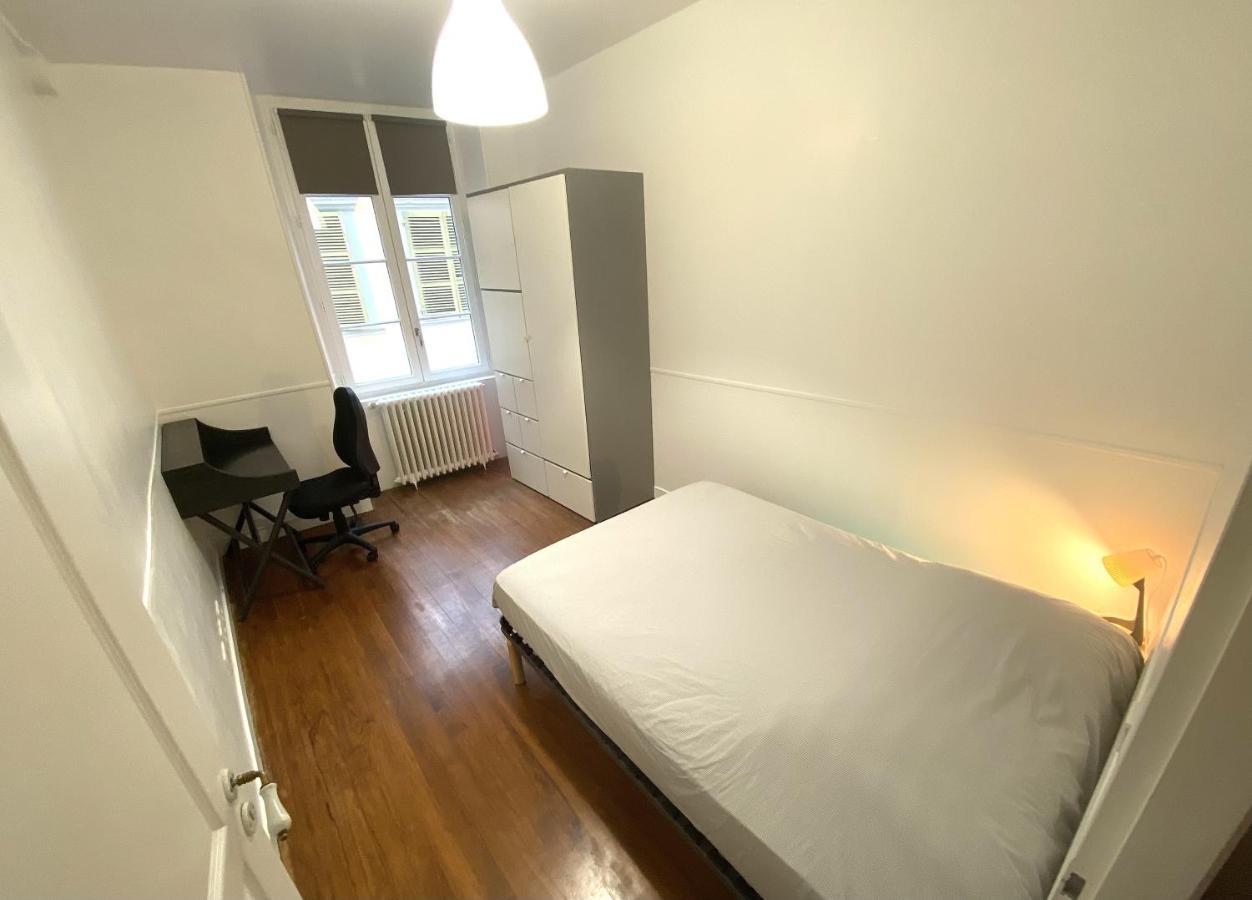 Floydroom'S Pau Chambre Hotes Dans Appartement Partage Proche Chateau エクステリア 写真