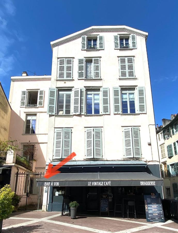 Floydroom'S Pau Chambre Hotes Dans Appartement Partage Proche Chateau エクステリア 写真